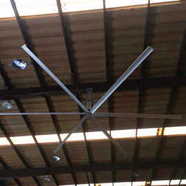 巨大な天井に付いている扇風機を6つの刃との9つのftの大量の低速貯蔵して下さい